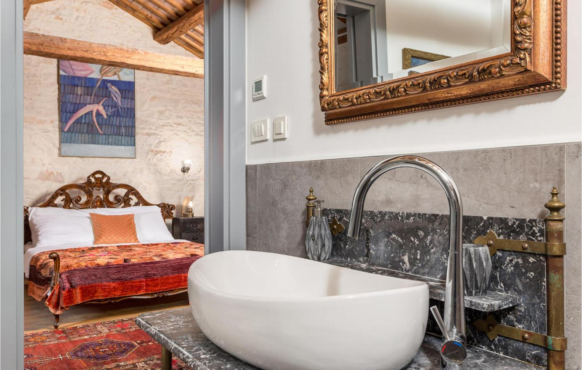 Amazing Home In Foli With Kitchen Eksteriør bilde
