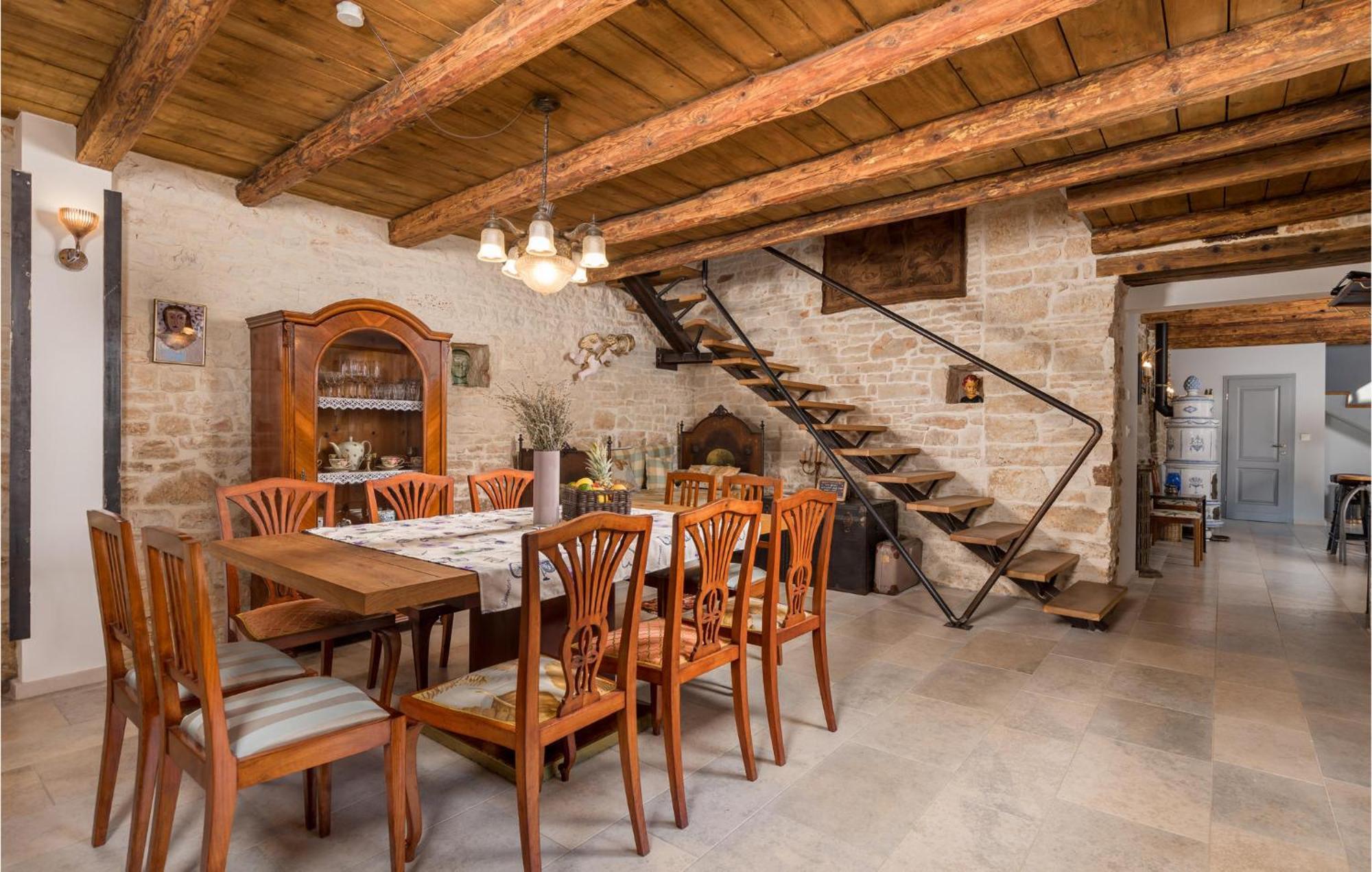 Amazing Home In Foli With Kitchen Eksteriør bilde